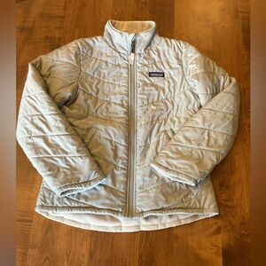 Patagonia girls coat (guessing medium 10) flaw- read description- see photos